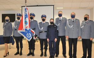 Policjanci, poczet sztandarowy Komendy powiatowej Policji w Grajewie, nowo przyjęta policjantka