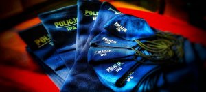 chusty i maseczki z napisem Policja IPA