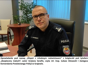 zdjęcie mężczyzny w mundurze w okularach